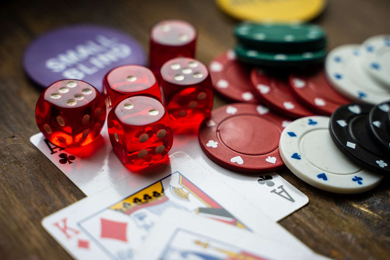 The Differences Between Online and Offline Poker